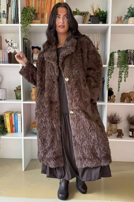 Paloma Dusk Premium Faux Fur Coat Chocolate /20=